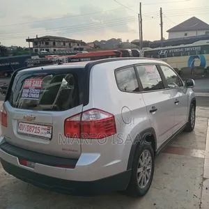 Chevrolet Orlando 2016 Silver