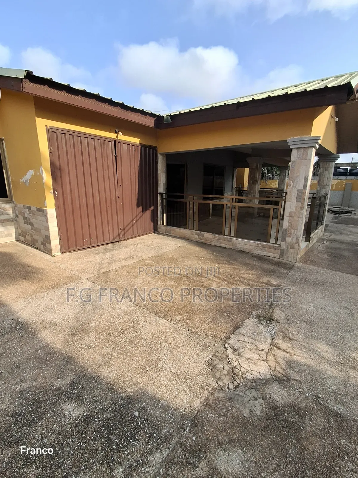 4bdrm House in Kg Franco Properties, Baatsona Total for sale