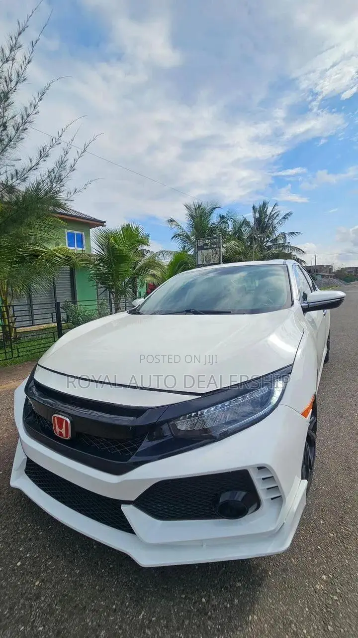 Honda Civic EX 4dr Hatchback (1.5L 4cyl) 2017 White
