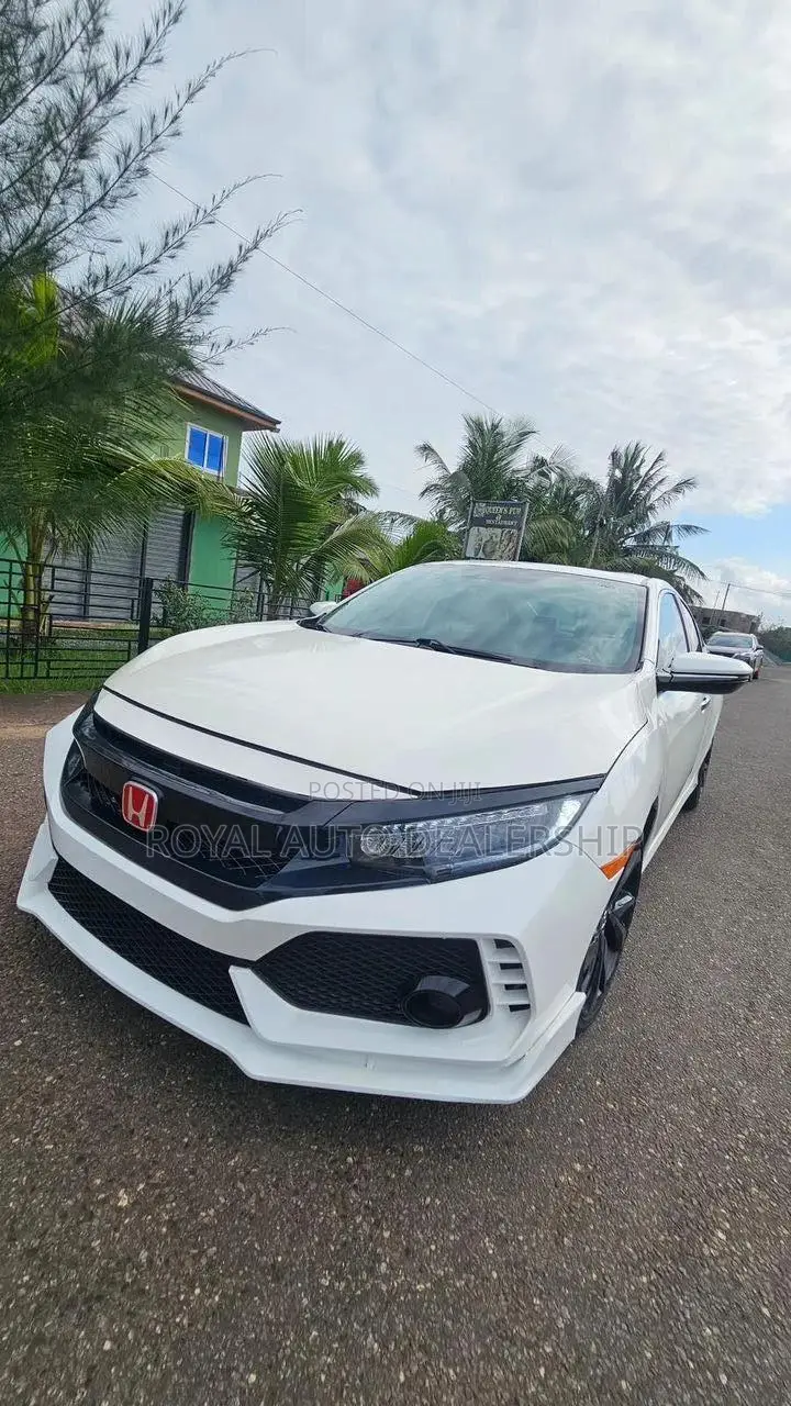 Honda Civic EX 4dr Hatchback (1.5L 4cyl) 2017 White