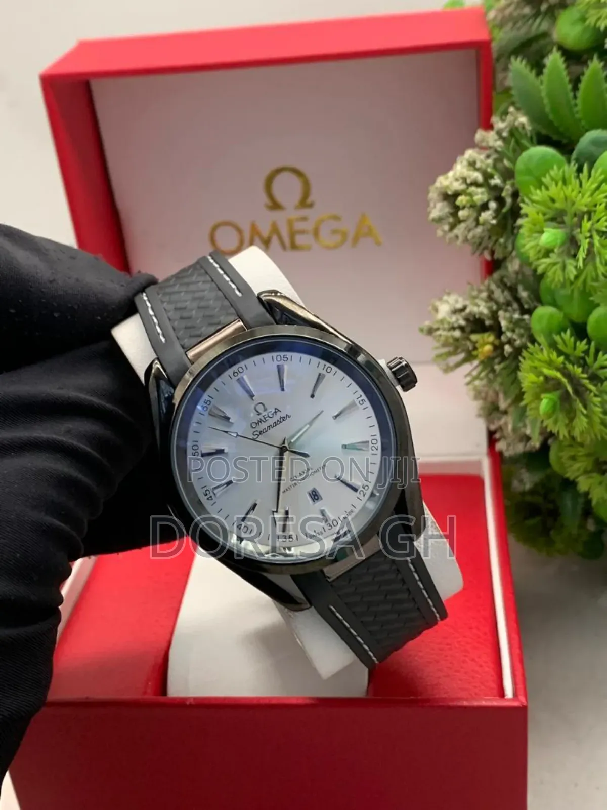 Omega Watch With Silicone Strap – Bold Everyday Timepiece