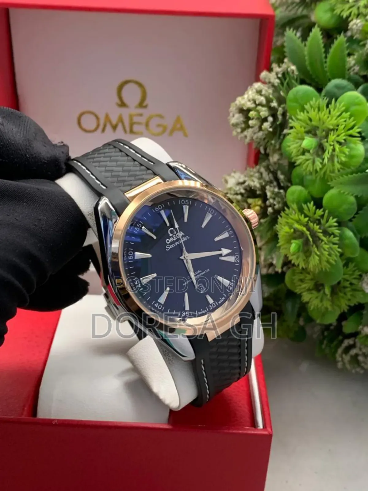 Omega Watch With Silicone Strap – Bold Everyday Timepiece