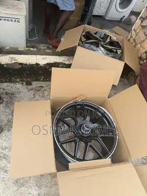 Brand New Benz Rim Lb