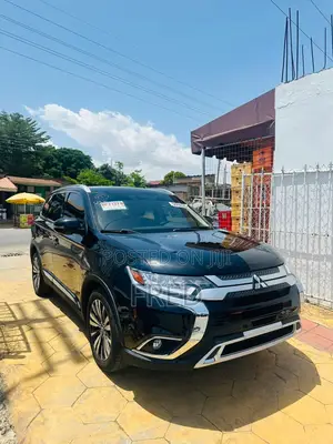 Mitsubishi Outlander SEL AWC 2019 Black