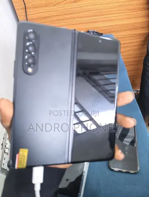 New Samsung Galaxy Z Fold 3 256 GB Black