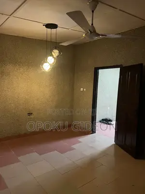1bdrm Room & Parlour in Canada, Olebu for rent