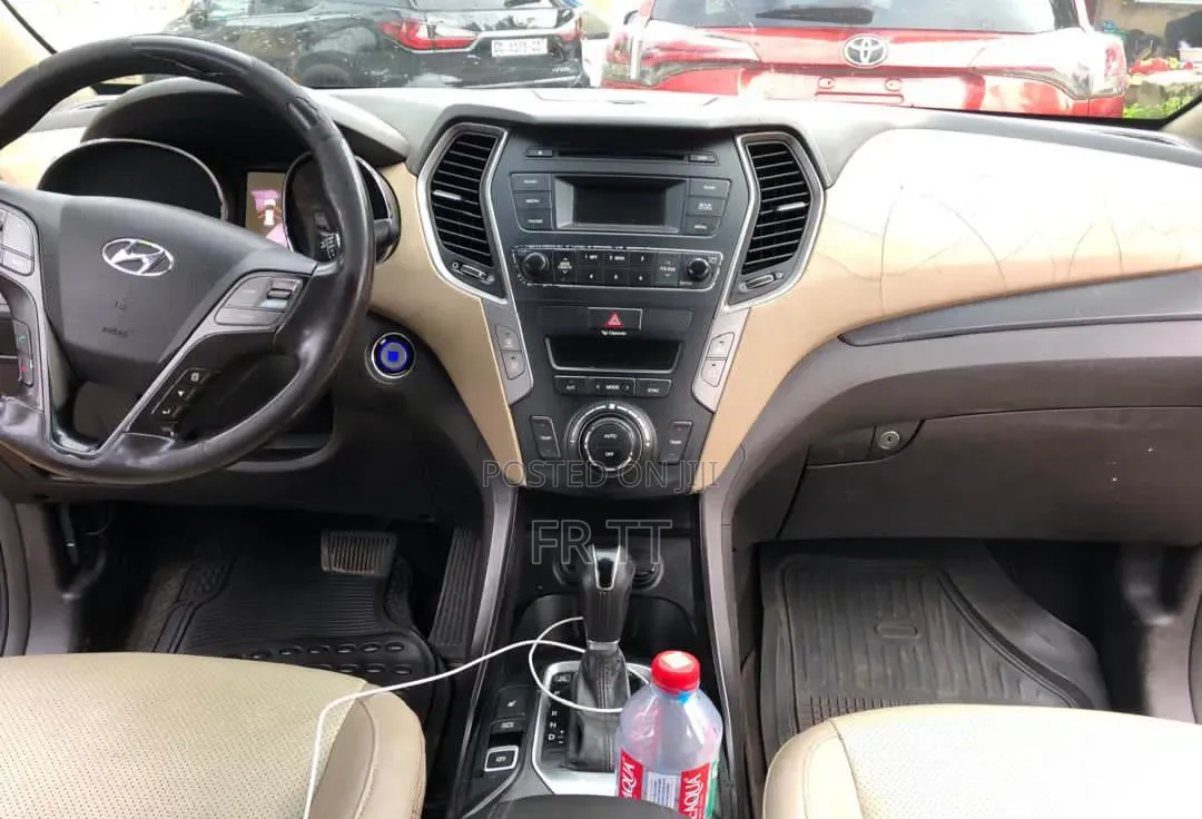 Hyundai Santa Fe 2015 Gray