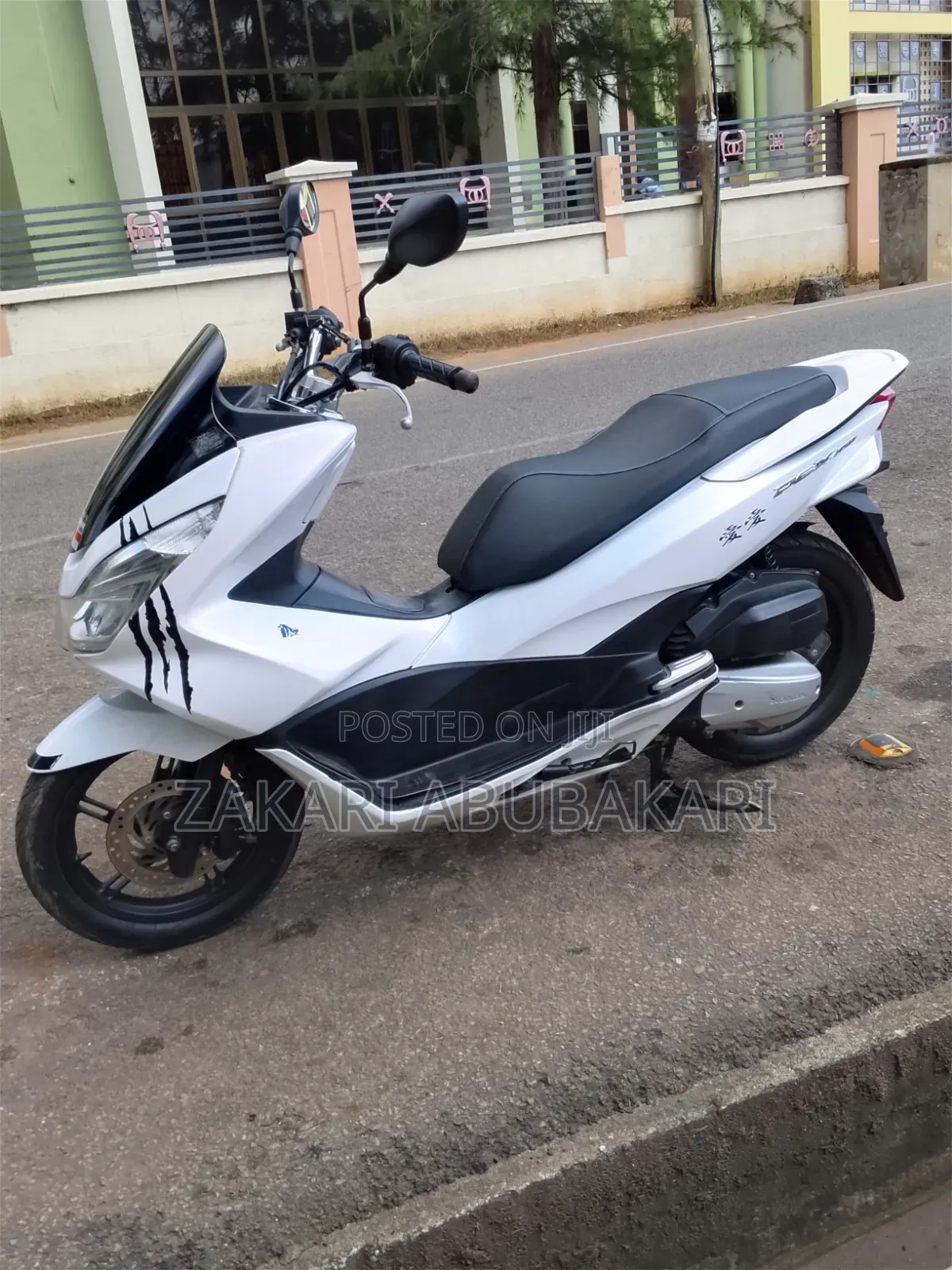 Honda 2023 White