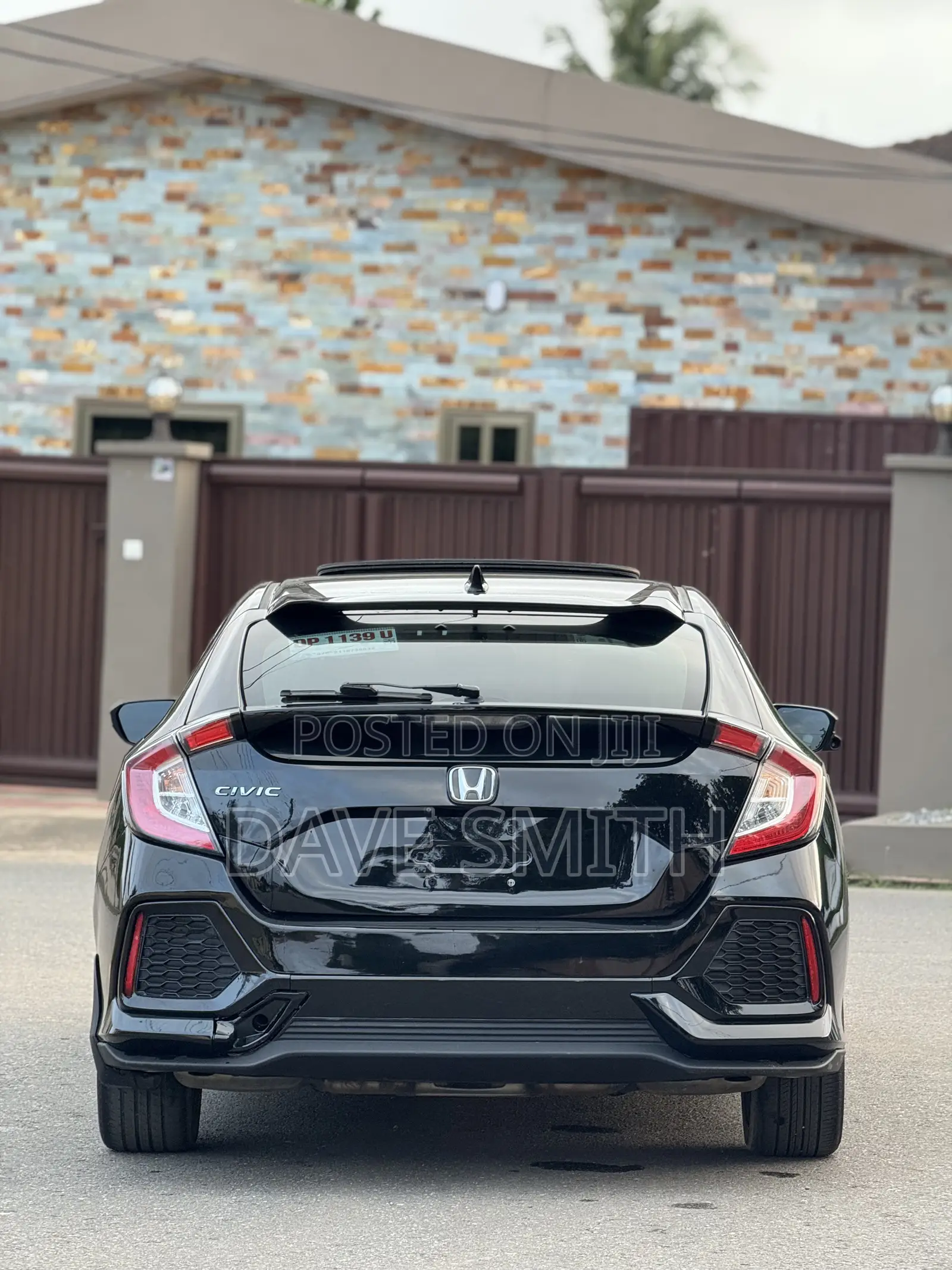 Honda Civic EX 4dr Hatchback (1.5L 4cyl) 2017 Black