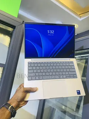 New Laptop HP Elitebook Ultra G1i 32GB Intel Core Ultra 5 SSD 512GB