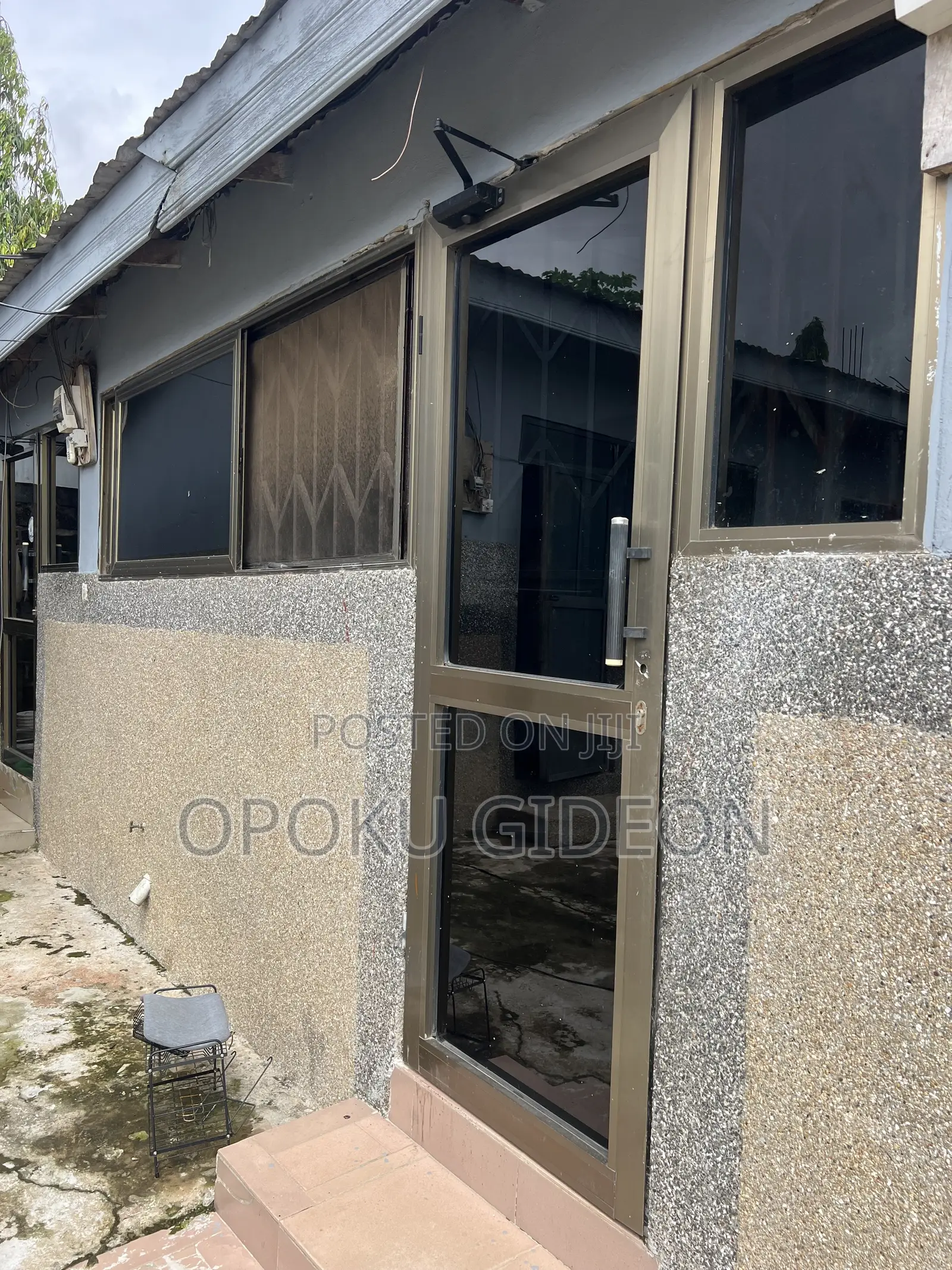 1bdrm Room & Parlour in Canada, Olebu for rent