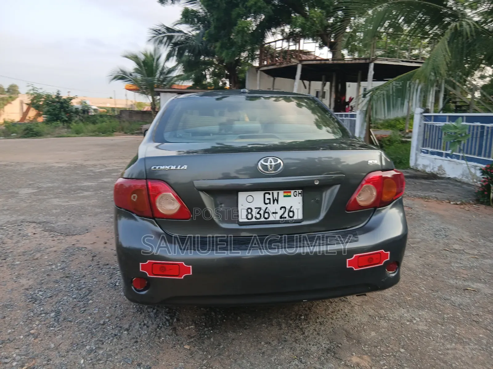 Toyota Regius 2010 Grey