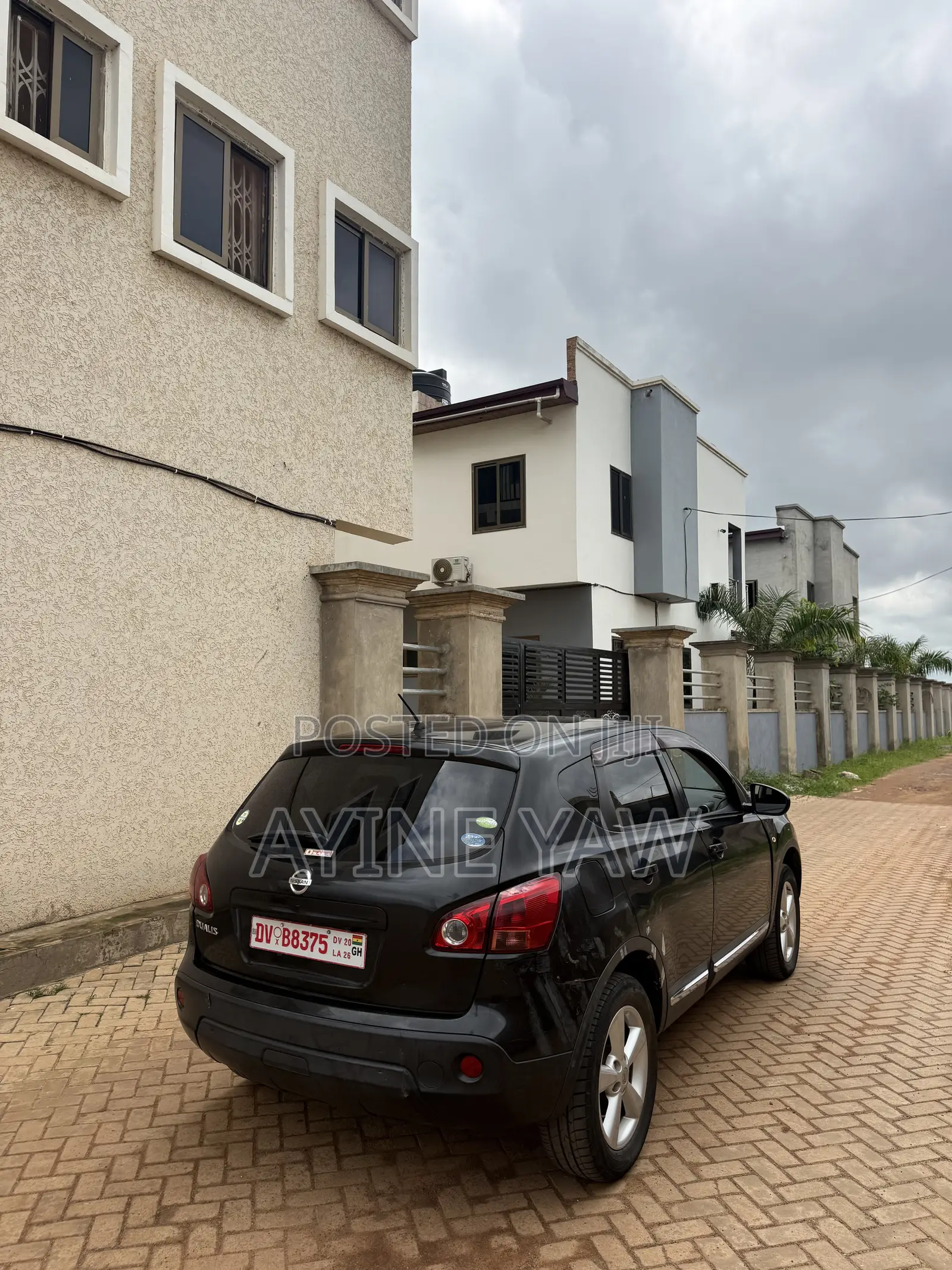 Nissan Dualis 2011 Black