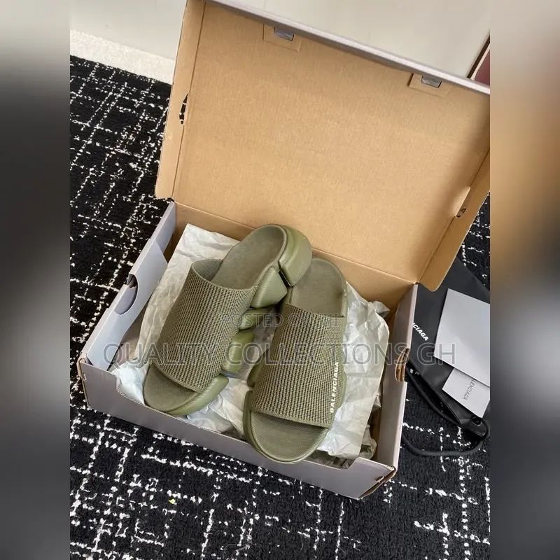 Balenciaga Speed Slides