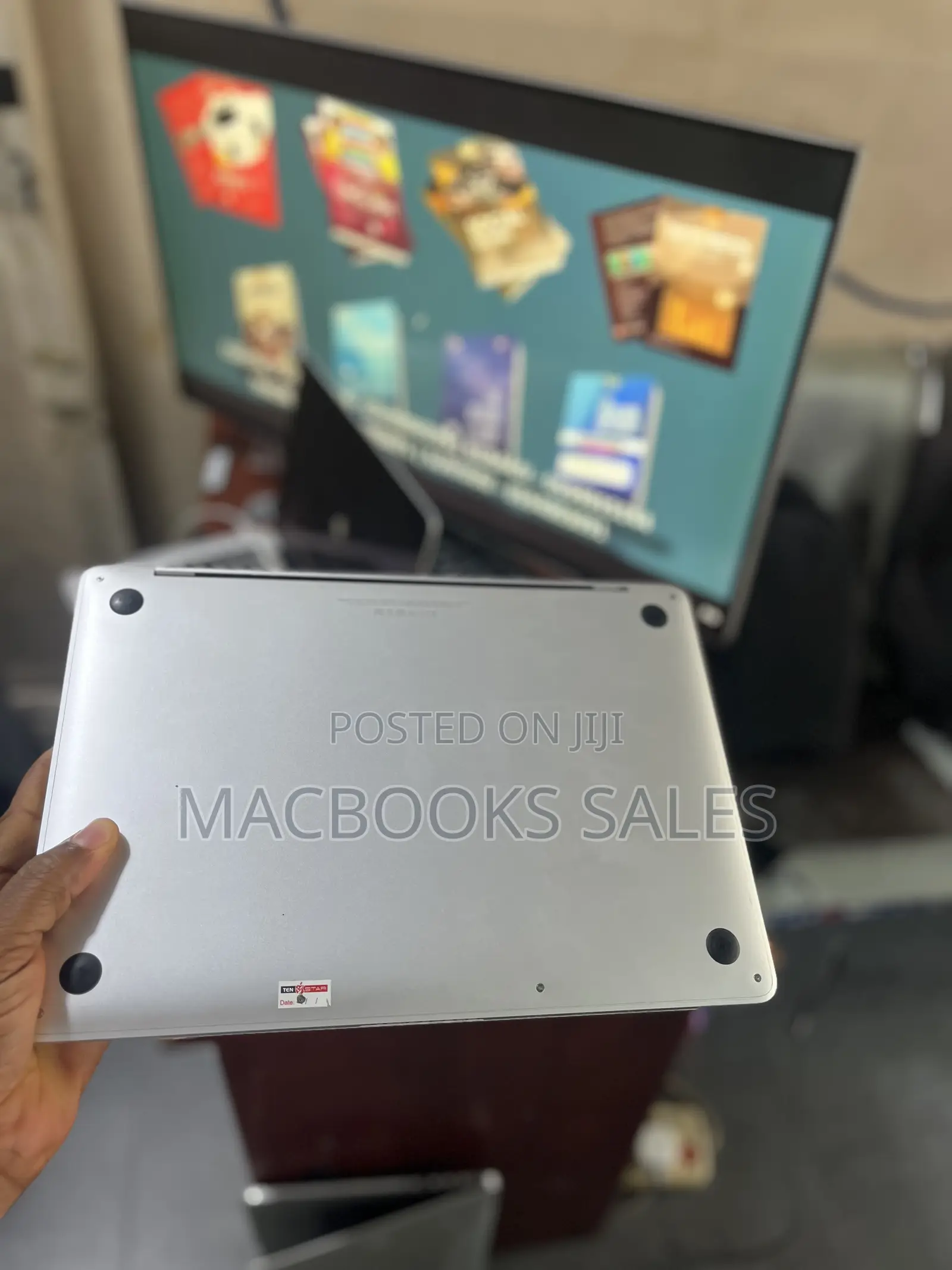 Laptop Apple MacBook Pro 2017 8GB Intel Core i5 SSD 128GB