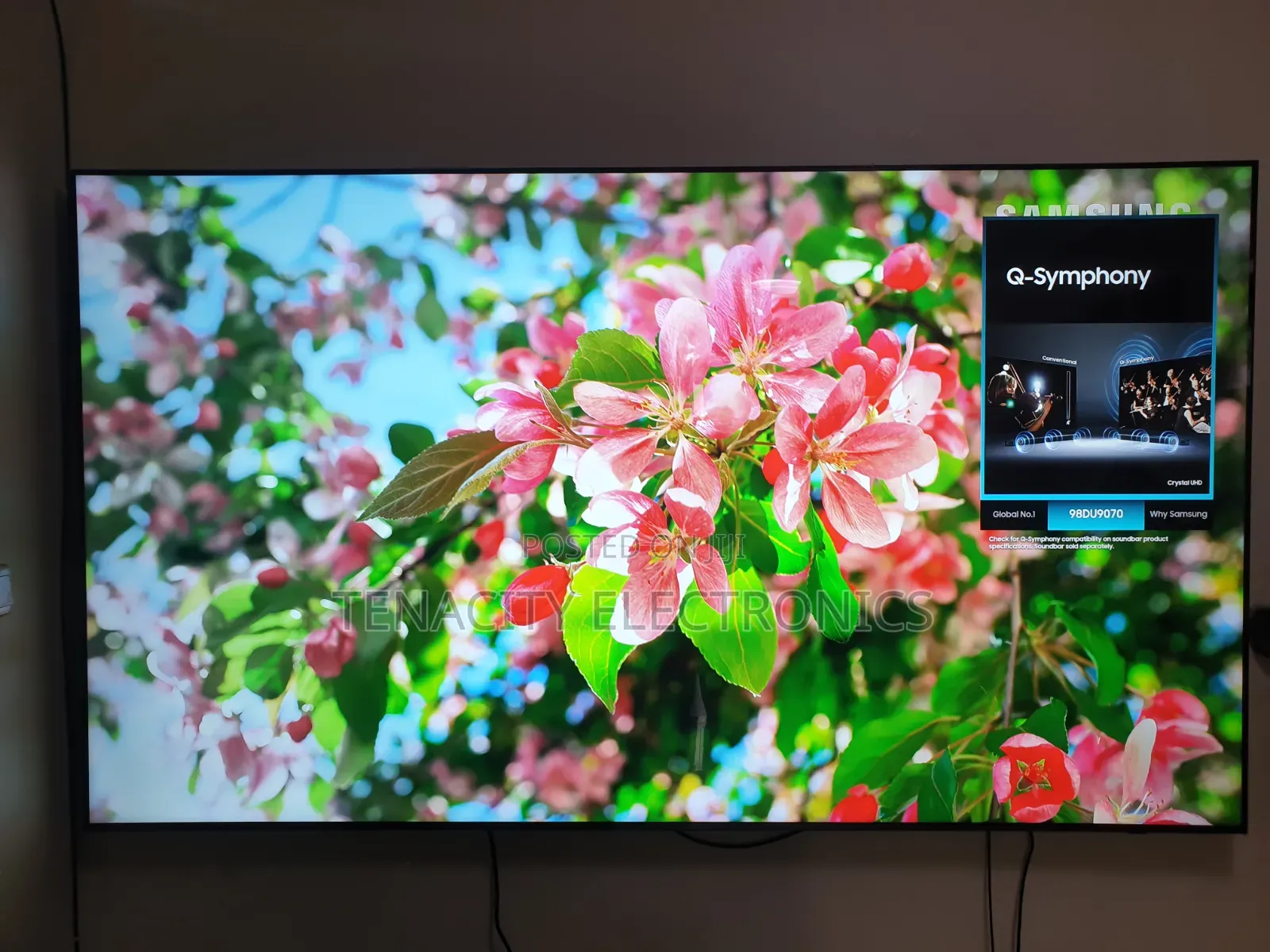 98"Samaung Crystal Uhd HDR Smart Satellite Tv