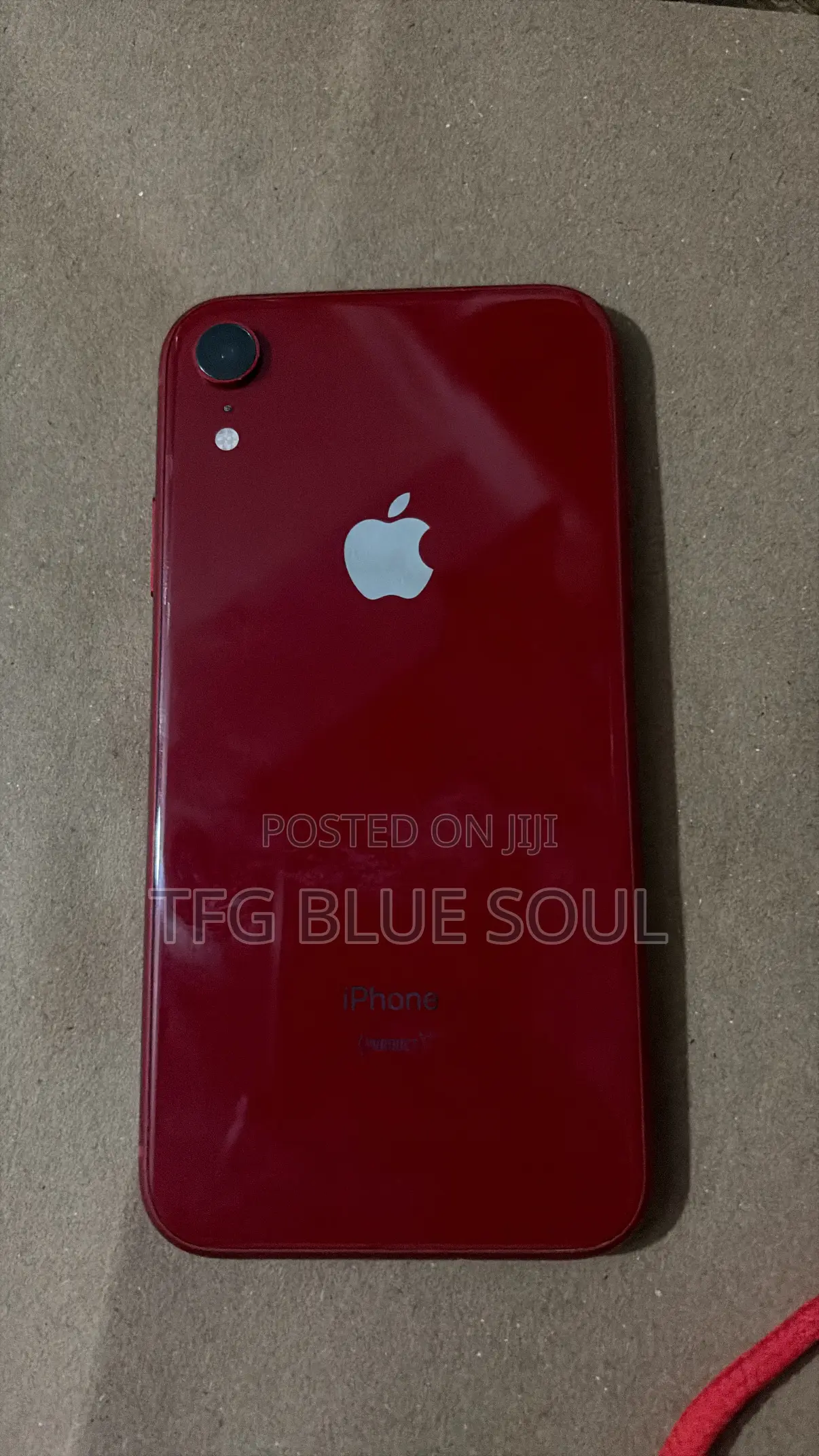 Apple iPhone XR 64 GB Red