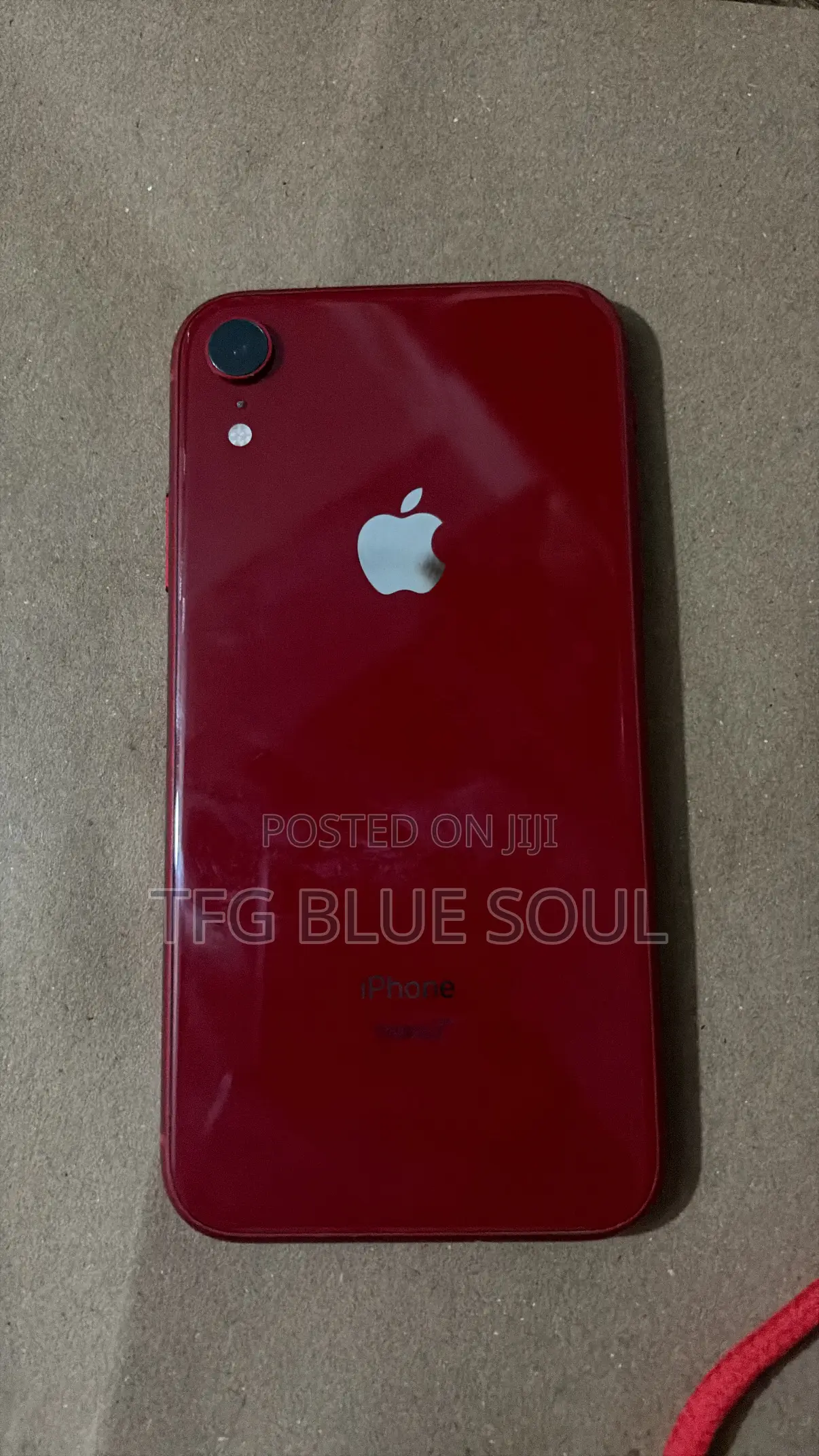 Apple iPhone XR 64 GB Red