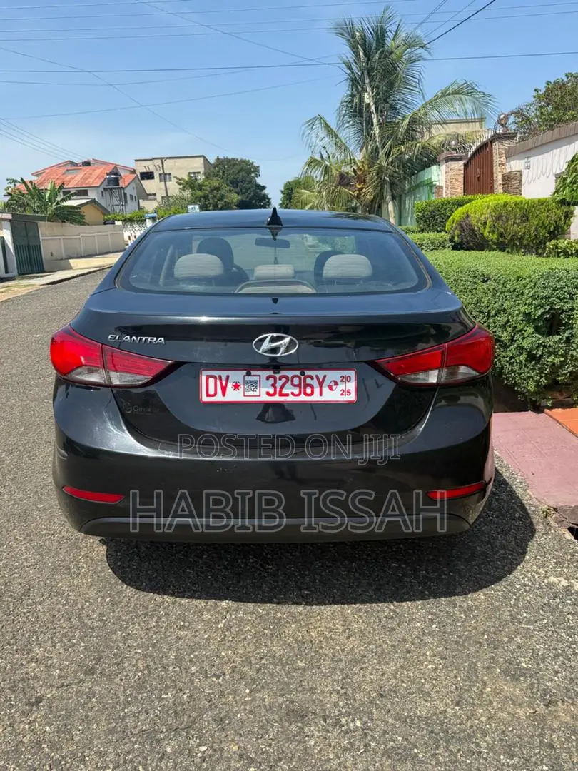 Hyundai Elantra 2016 Black