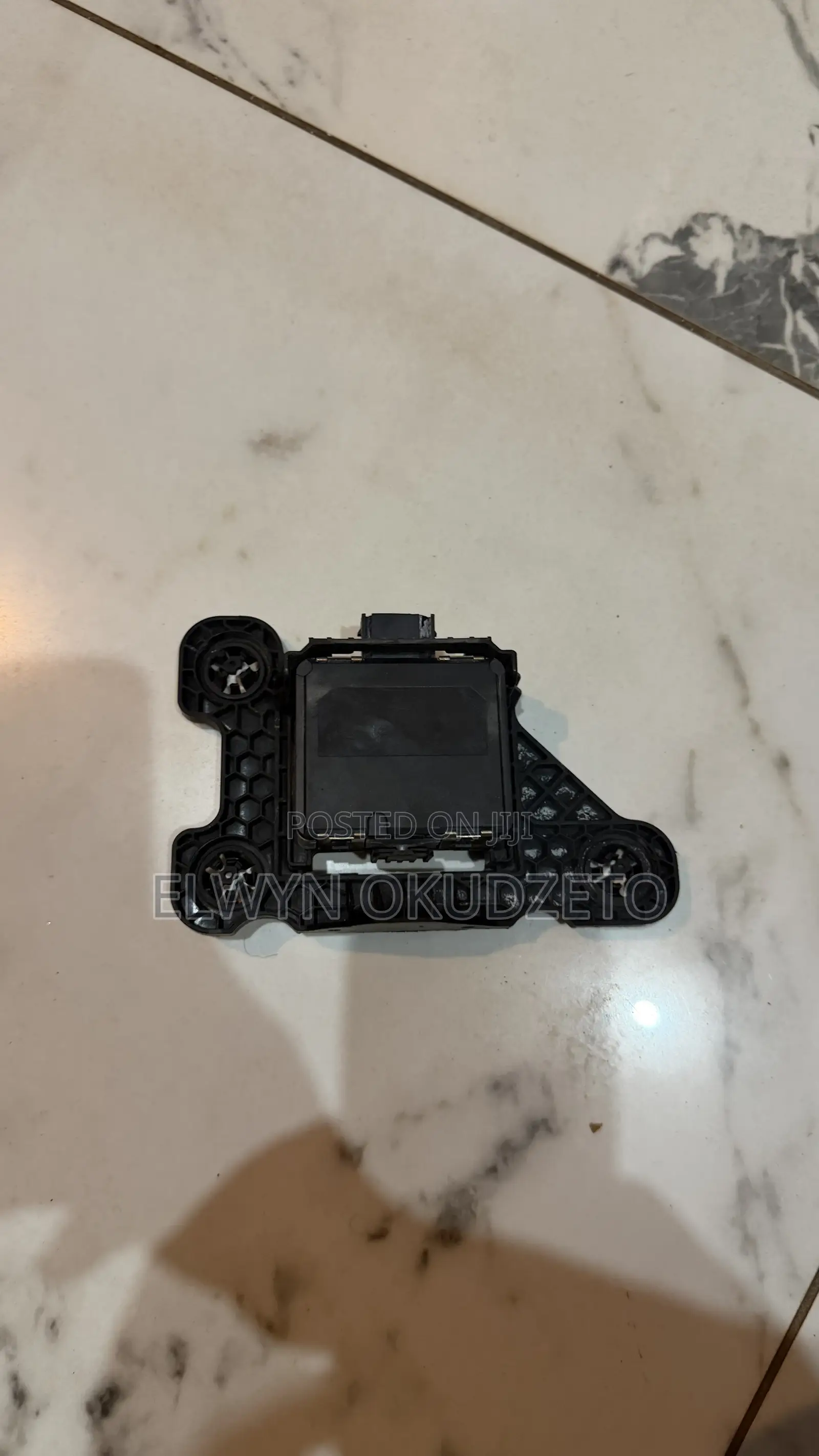 2019-2025 Acura RDX Radar Seat Locker