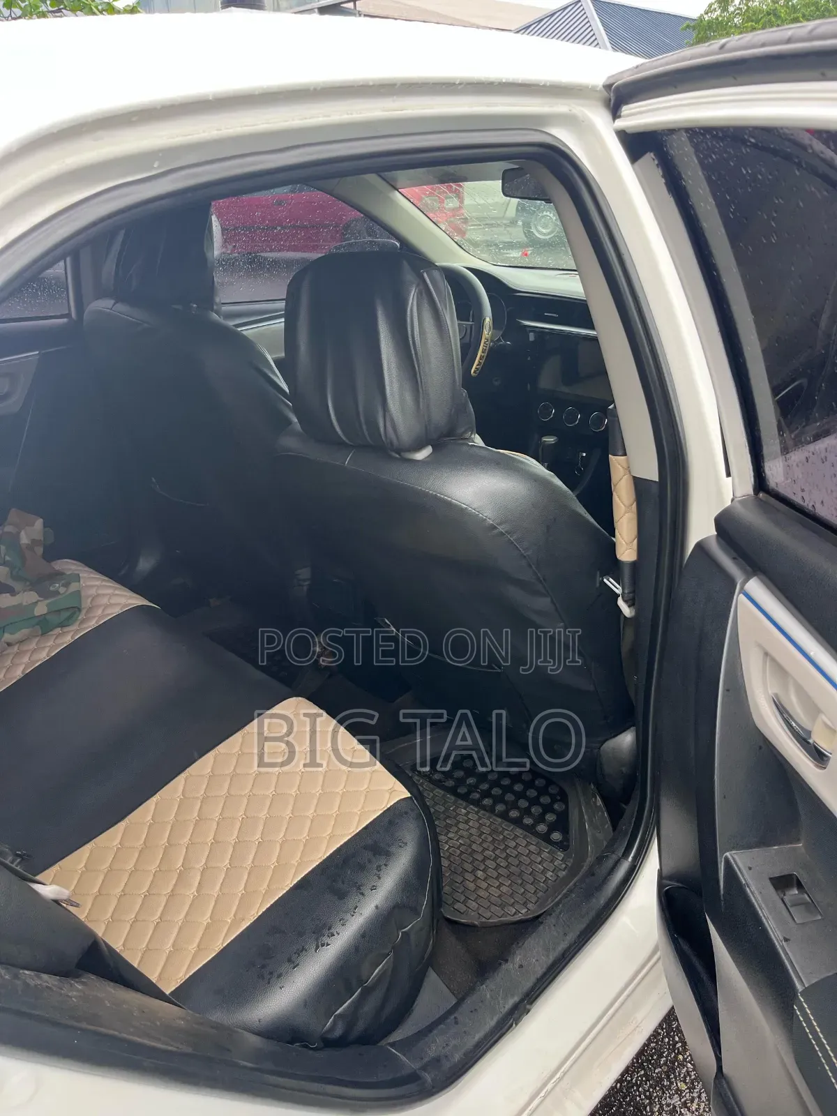 Toyota Corolla 2015 White