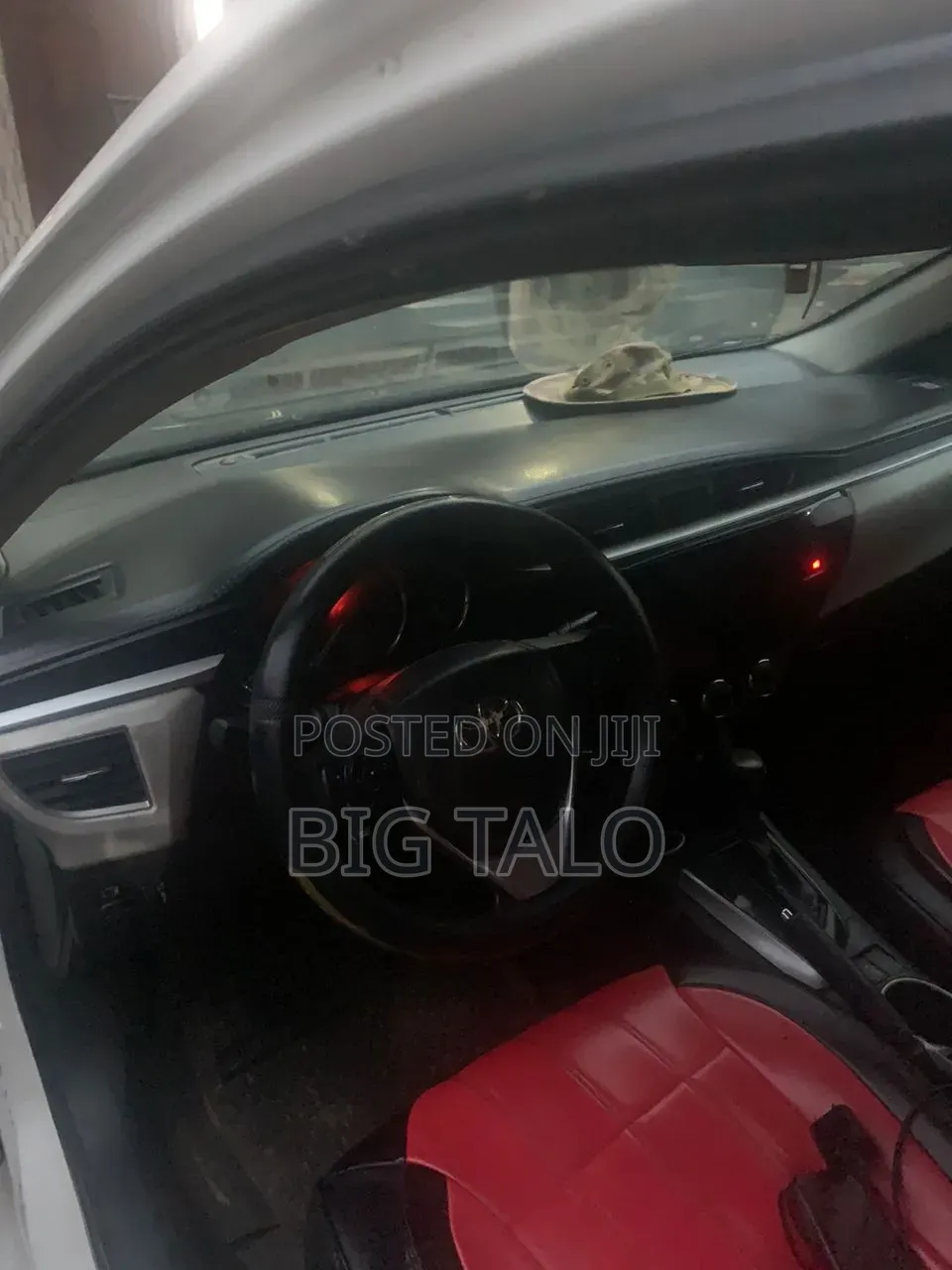 Toyota Corolla 2015 White