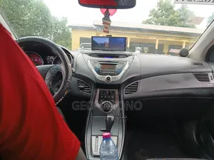 Hyundai Elantra 2013 Red