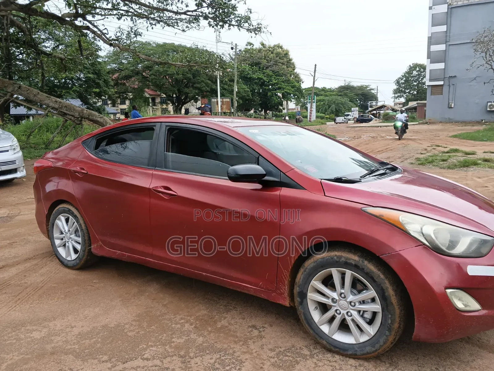 Hyundai Elantra 2013 Red