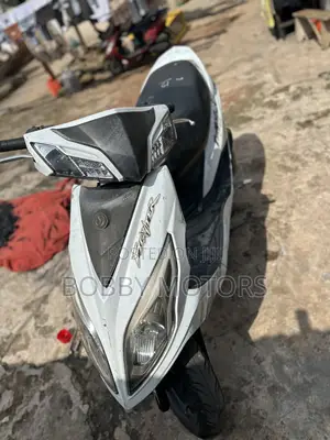 SYM XPro 2022 White