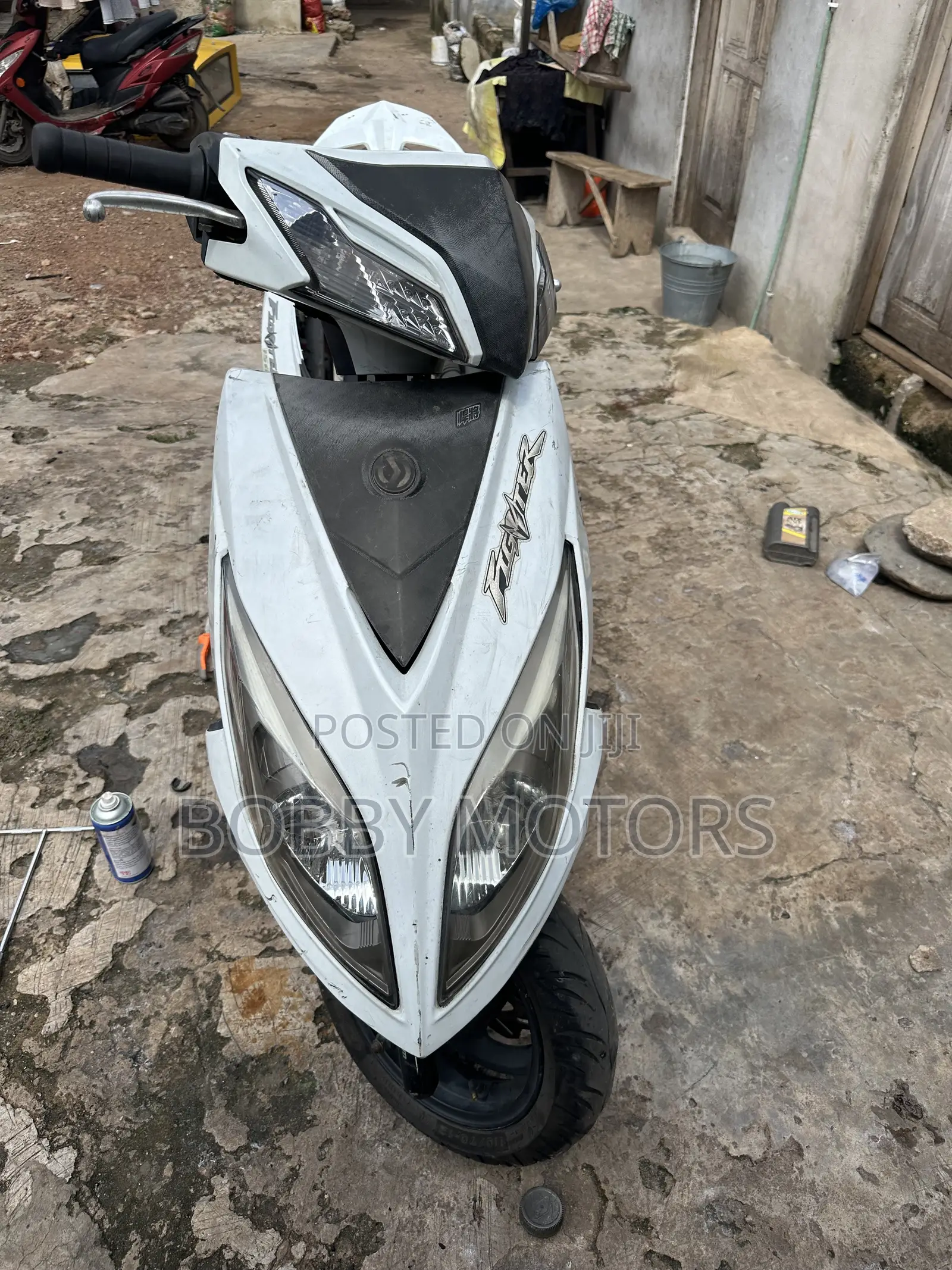 SYM XPro 2022 White