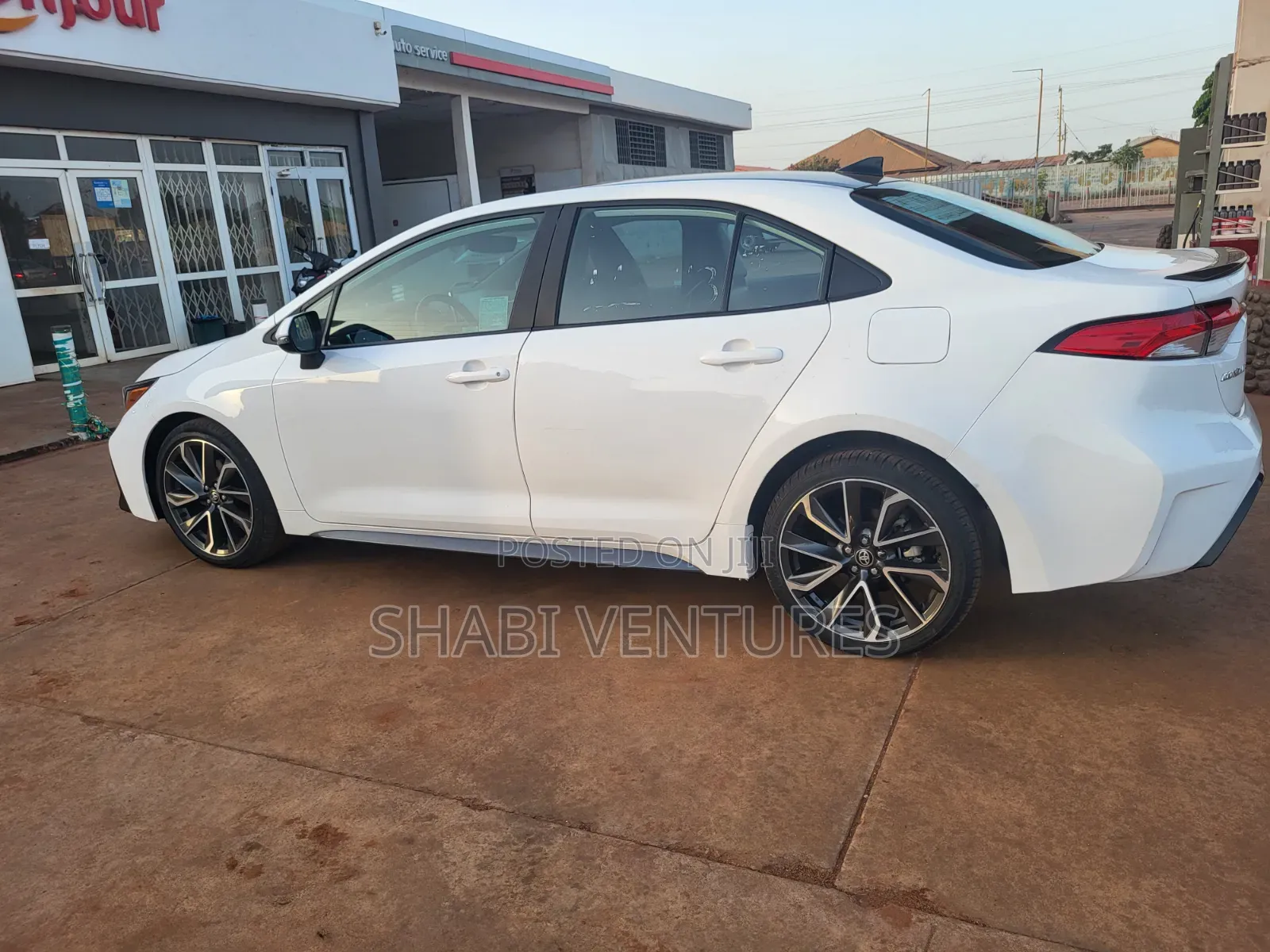 Toyota Corolla 2022 White