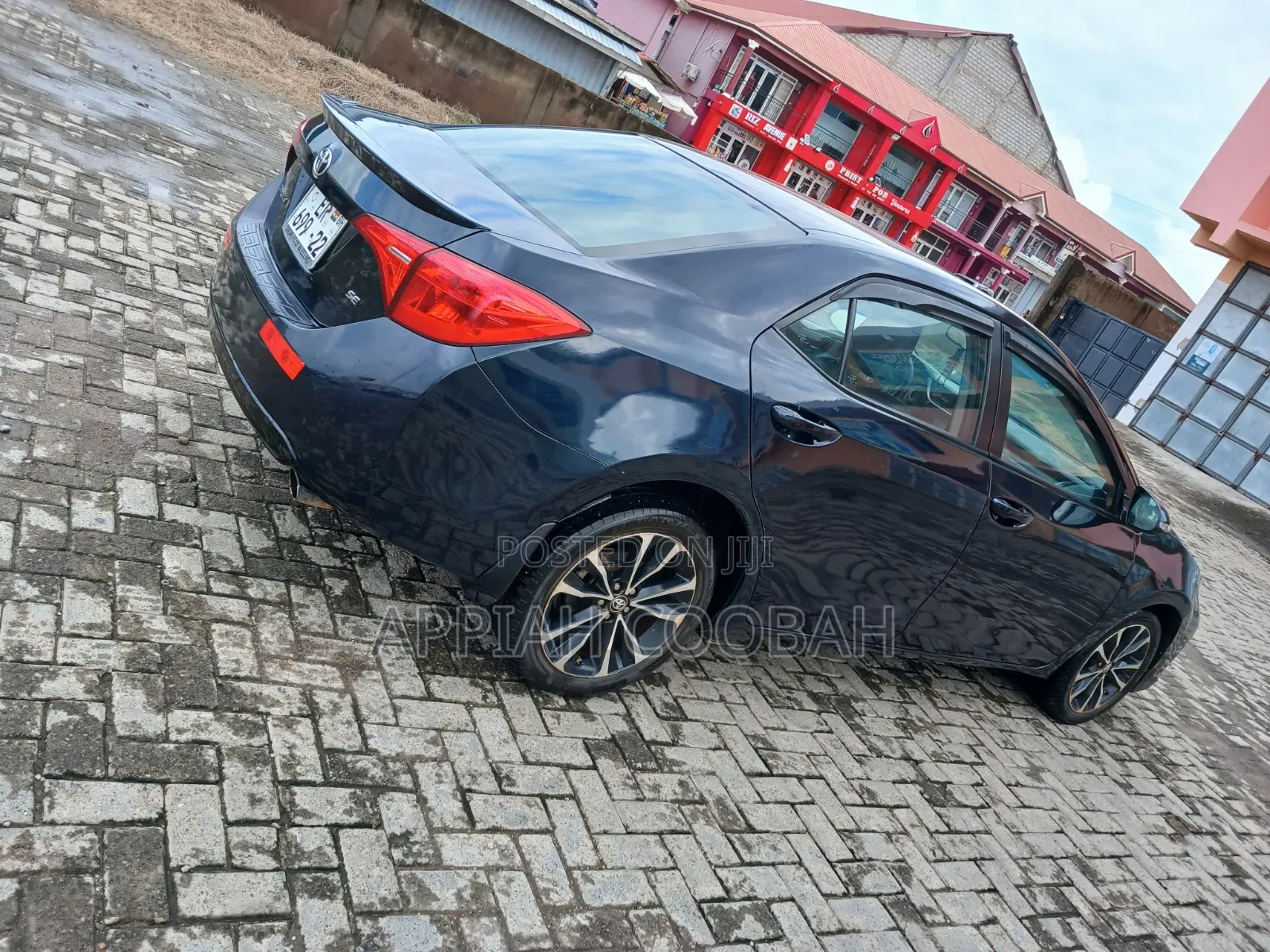 Toyota Corolla 2017 Green