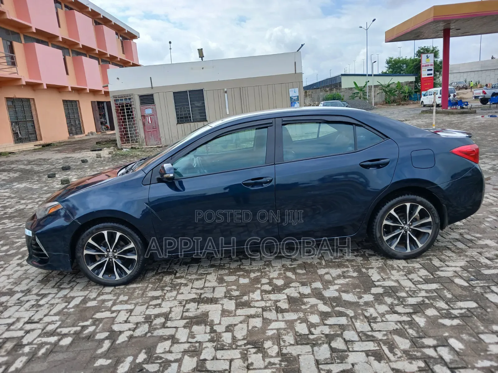 Toyota Corolla 2017 Green