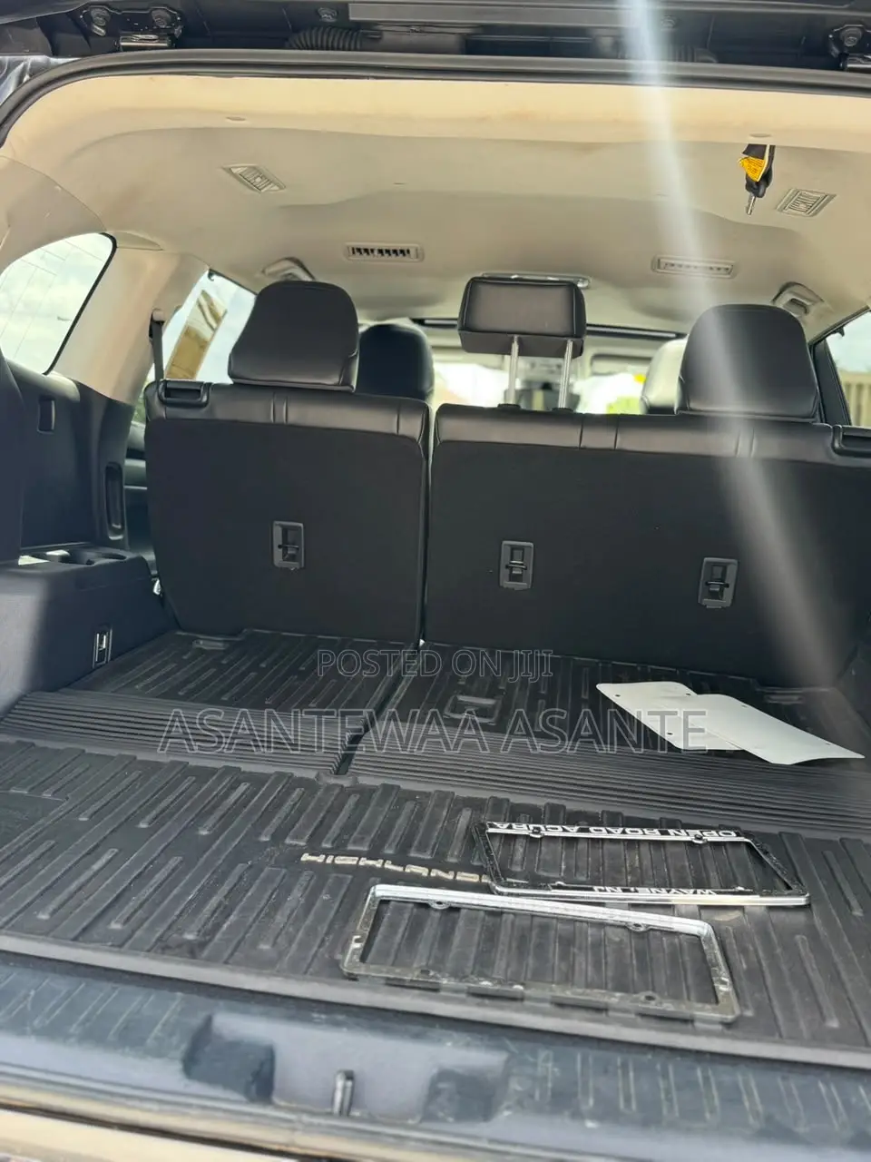 Toyota Highlander XLE 2022 Gray