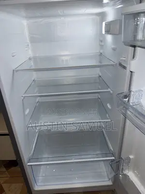 Slightly Used Hisense Refrigerator With Dispenser (217) Litres
