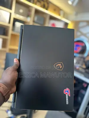 Laptop MSI 16GB Intel Core i7 SSD 512GB