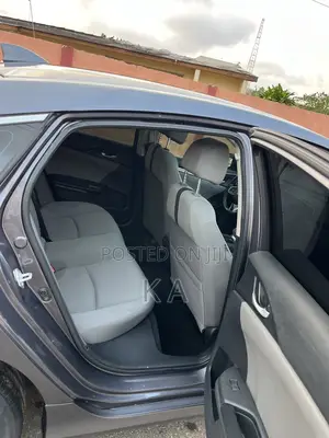 Honda Civic EX 2021 Gray