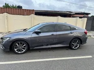 Honda Civic EX 2021 Gray