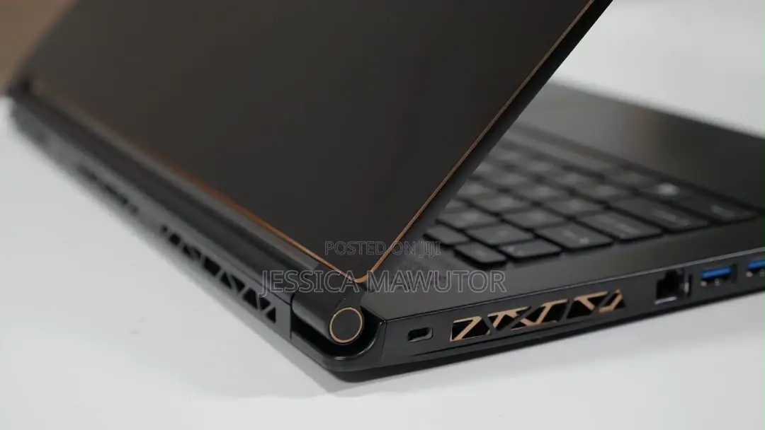 Laptop MSI 16GB Intel Core i7 SSD 512GB