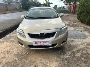 Toyota Corolla 2018 White