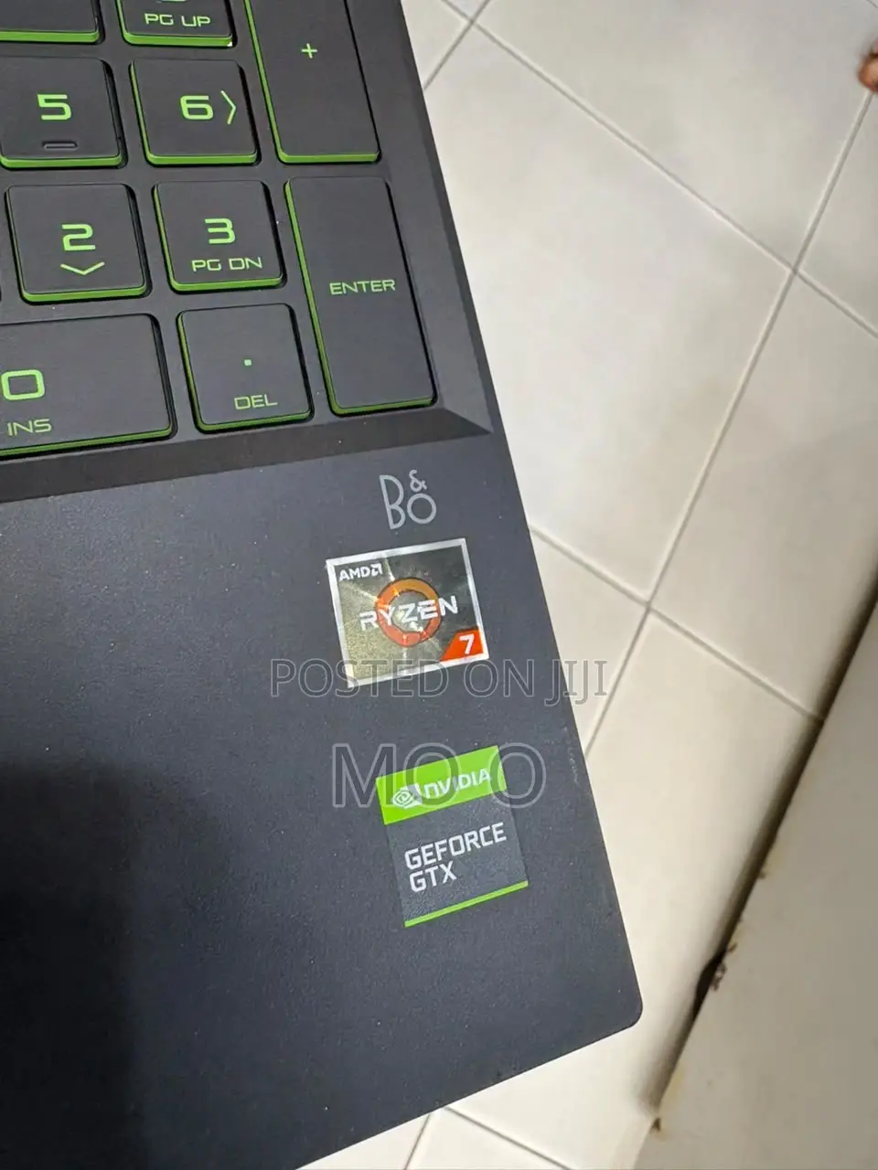 Laptop HP Omen 15 16GB AMD Ryzen 7 SSD 512GB