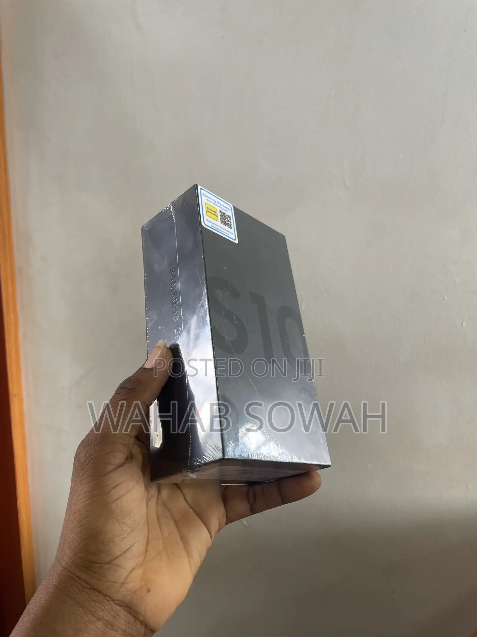 New Samsung Galaxy S10 128 GB Black