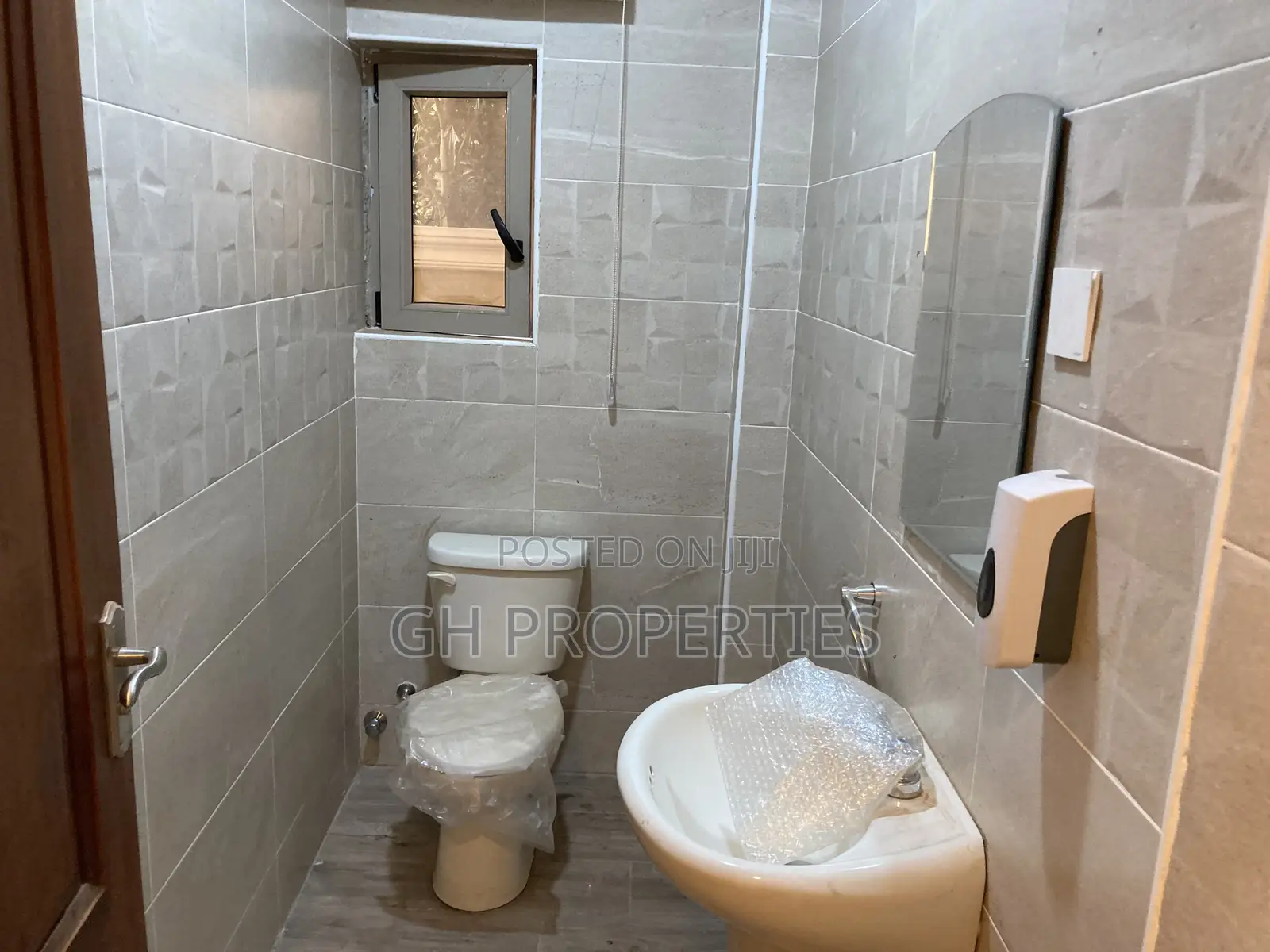 2bdrm Apartment in Daban., Kumasi Metropolitan for rent