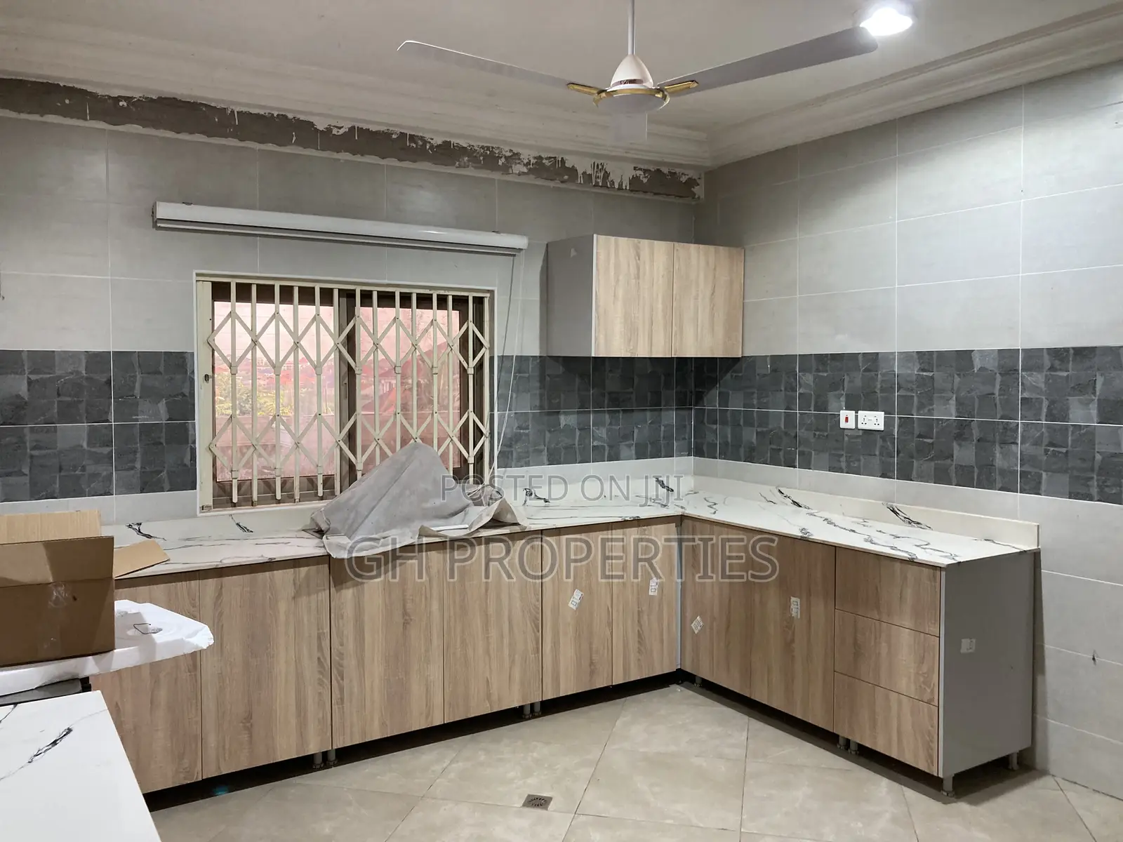 2bdrm Apartment in Daban., Kumasi Metropolitan for rent