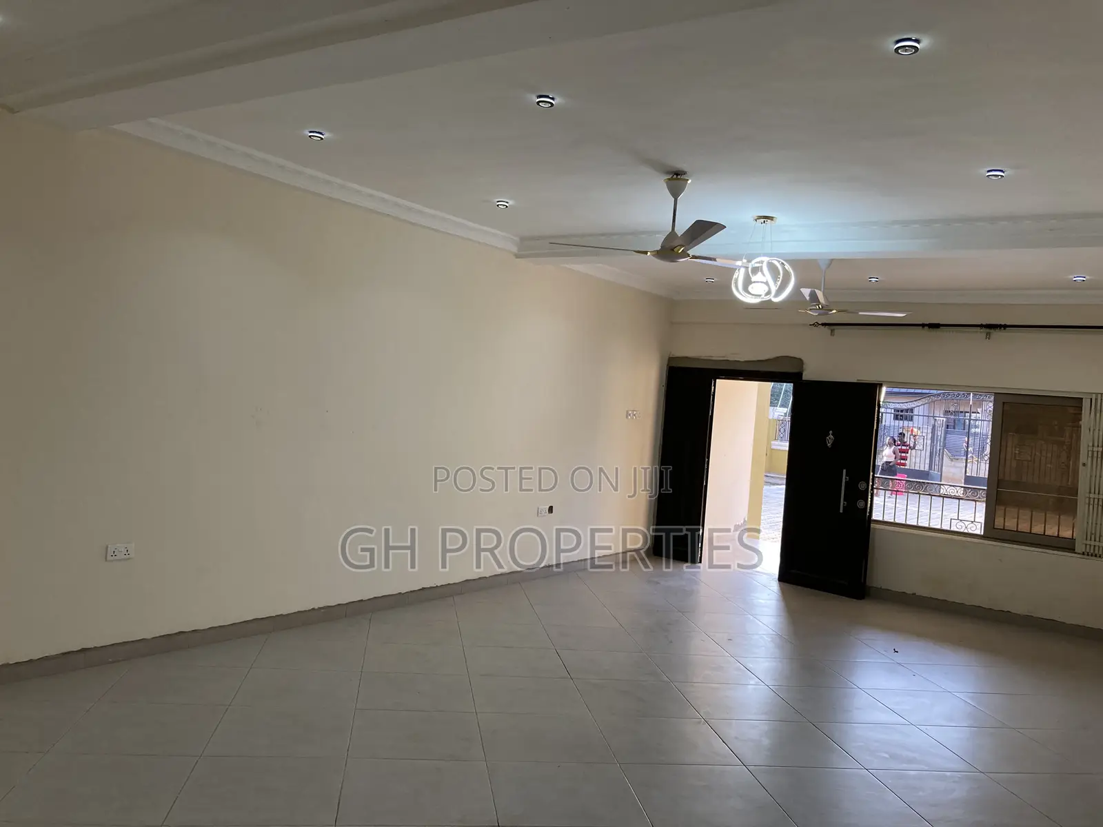 2bdrm Apartment in Daban., Kumasi Metropolitan for rent