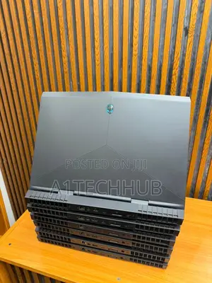 Laptop Alienware 17 R5 16GB Intel Core i9 SSD 512GB