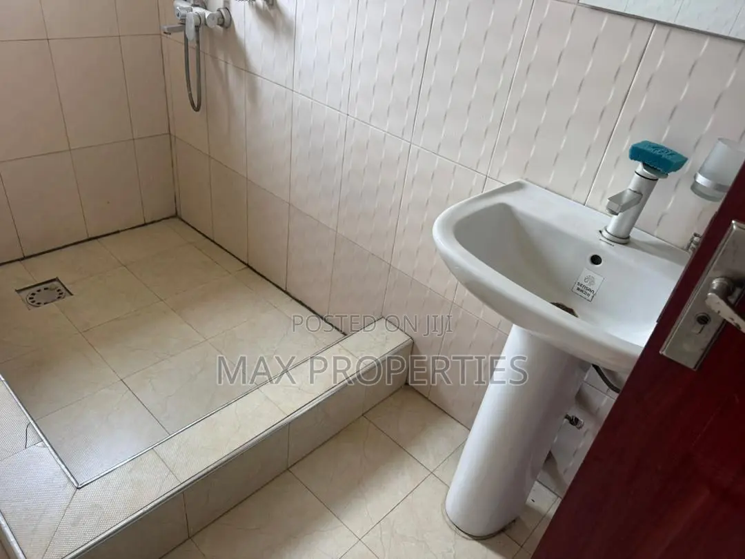 2bdrm Apartment in Taifa-Burkina for rent