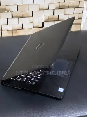 Laptop Dell Latitude 14 E7470 8GB Intel Core i7 SSD 256GB