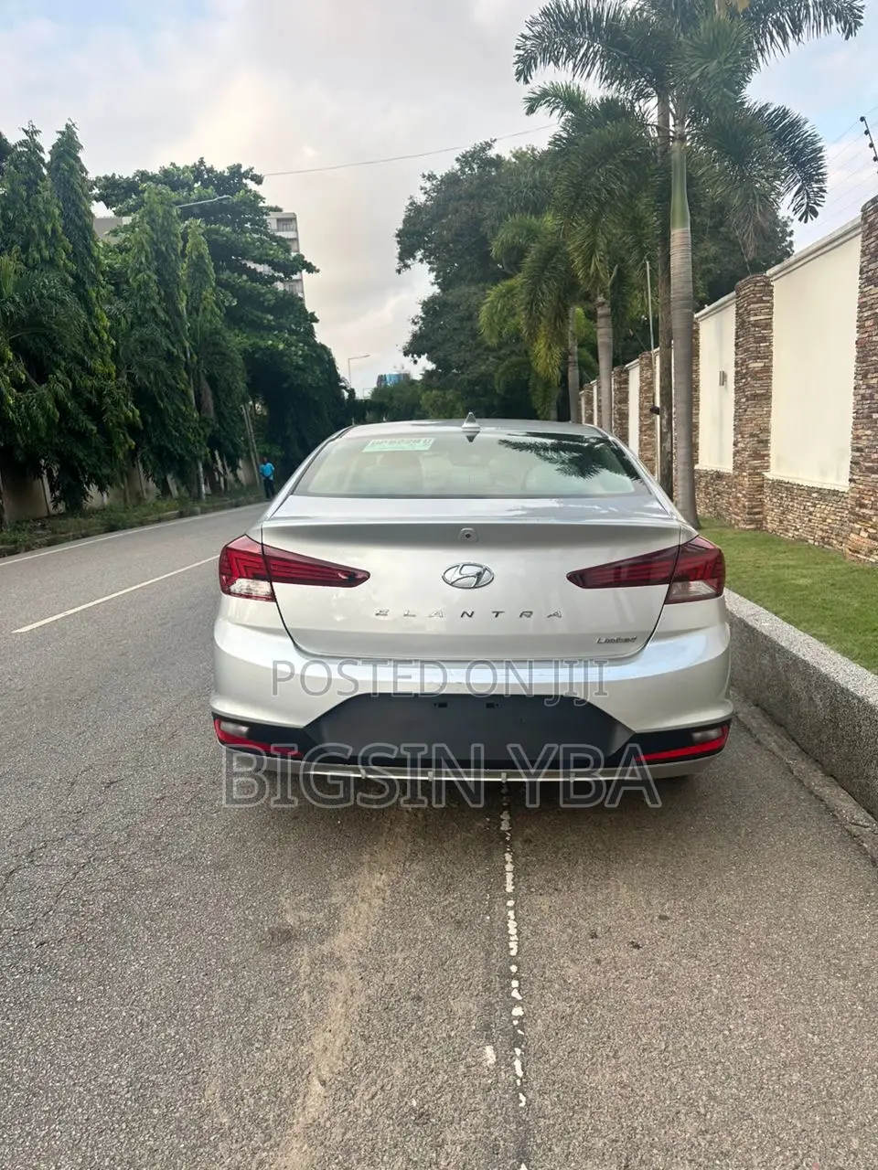 Hyundai Elantra Limited 2019 Gray