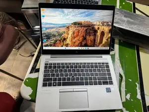 Laptop HP EliteBook 830 G7 8GB Intel Core i7 SSD 256GB